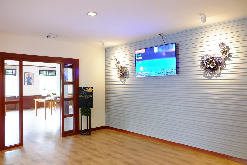 Studio Khon Kaen By Icheck Inn Kültér fotó