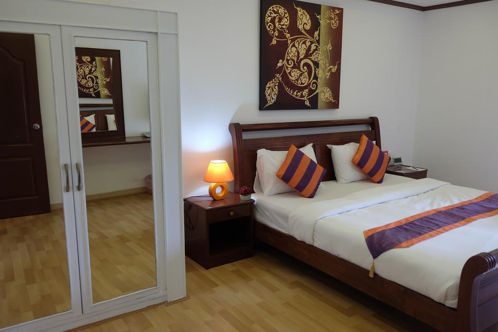Studio Khon Kaen By Icheck Inn Kültér fotó